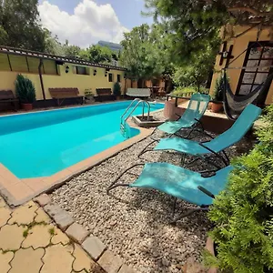 Guest house Casa Mica ***