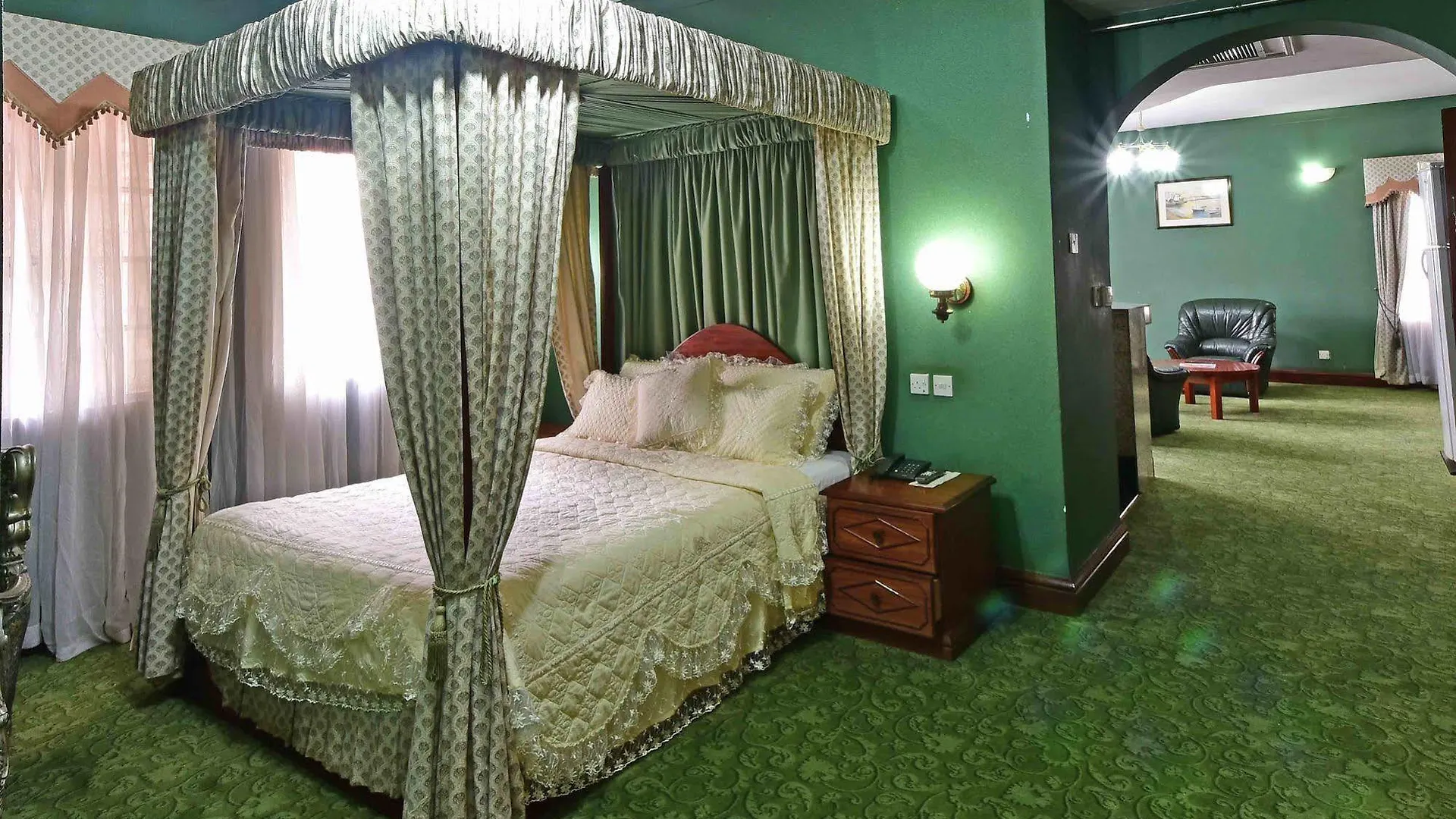 Grand Imperial Hotel Kampala 3*,